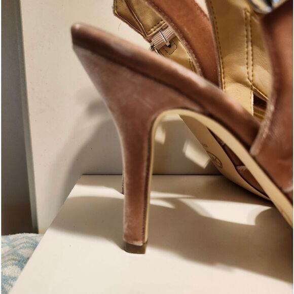 Michael Kors MK "Becky" Lt. Pink Velvet Slingback Heeled Sandals Sz.9.5 Ret $169 - Picture 6 of 9
